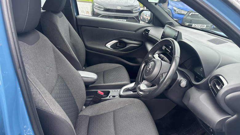 Toyota Yaris Cross 1.5 Hybrid Design 5dr CVT Hybrid Estate